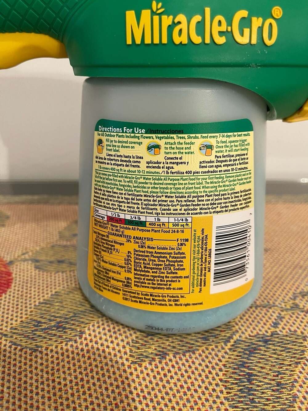 Miracle-Gro Garden Feeder Water Soluble All Purpose Plant Food (1 lb) - Picture 4 of 4